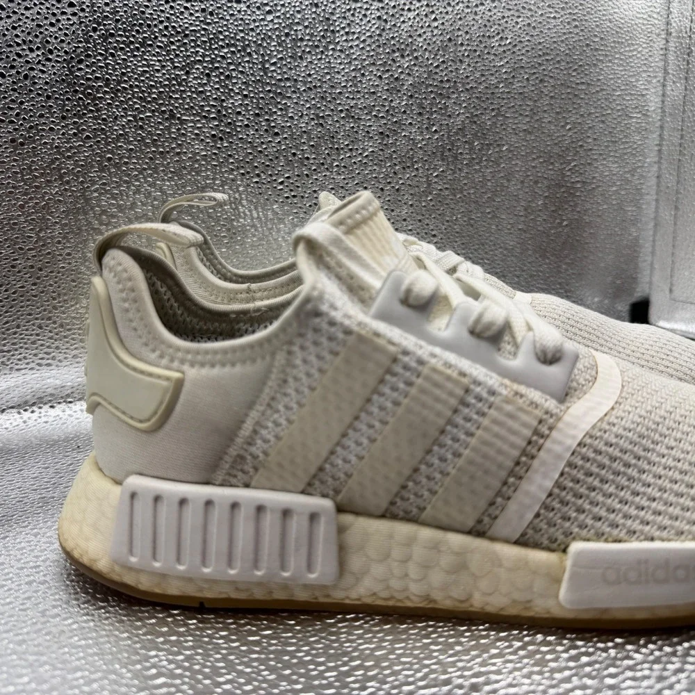 Size 9 Adidas NMD R1 Sneakers Mens Cream Good D96635 Gum Sole Boost Running Shoe